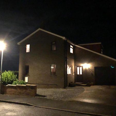 Number One - Fully Equipped Self Catering Four Bedroom House Next To Dunedin, 15 Mins To Spurn, 20 Mins To Saltend, 12 Mins To Easington Patrington Exterior foto