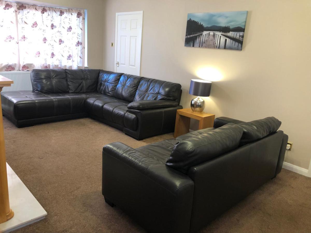 Number One - Fully Equipped Self Catering Four Bedroom House Next To Dunedin, 15 Mins To Spurn, 20 Mins To Saltend, 12 Mins To Easington Patrington Exterior foto