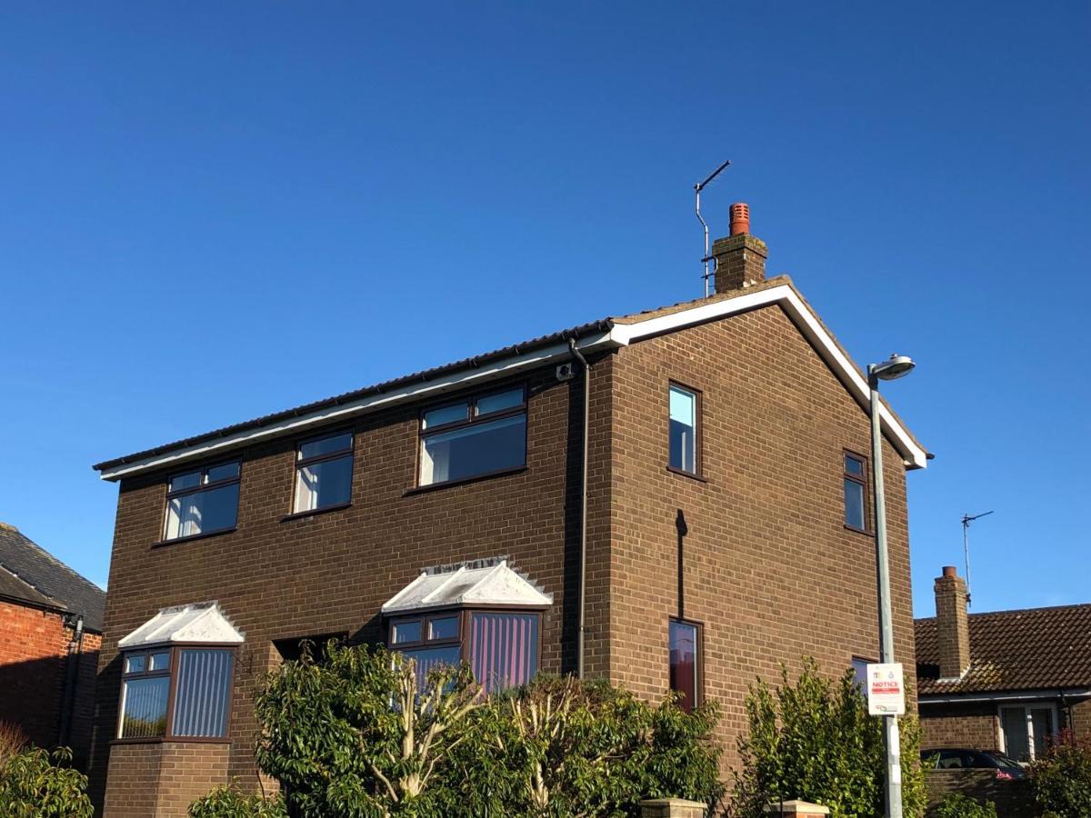 Number One - Fully Equipped Self Catering Four Bedroom House Next To Dunedin, 15 Mins To Spurn, 20 Mins To Saltend, 12 Mins To Easington Patrington Exterior foto