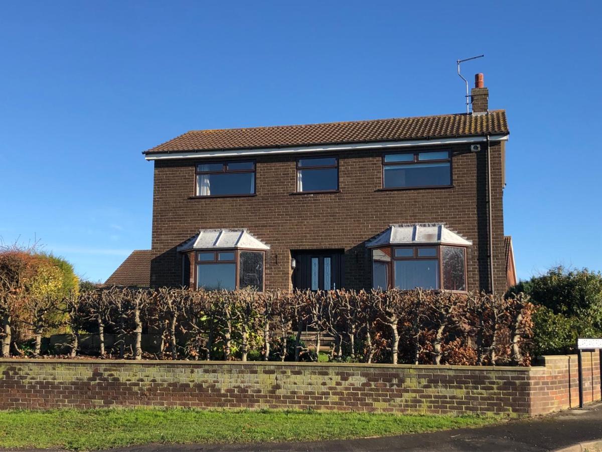 Number One - Fully Equipped Self Catering Four Bedroom House Next To Dunedin, 15 Mins To Spurn, 20 Mins To Saltend, 12 Mins To Easington Patrington Exterior foto